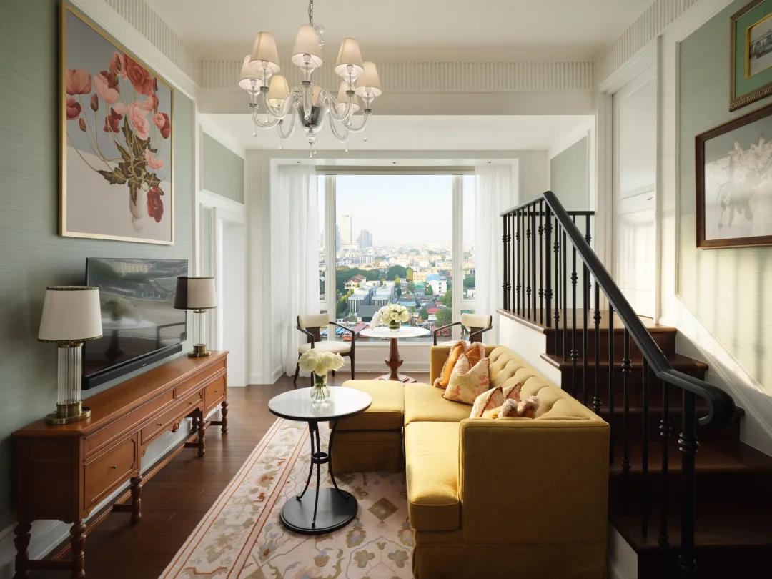Mandarin Oriental Bangkok - Chloe Praya Room -Stairs -  Living Room