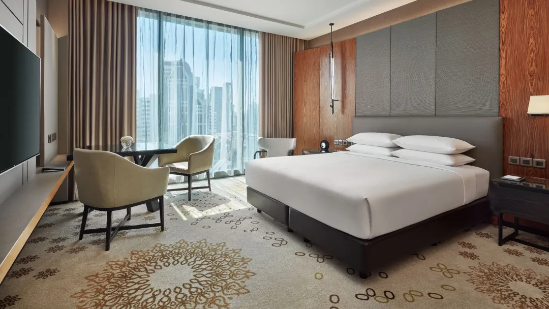 Odysseys Travel - Hyatt Regency Bangkok Sukhumvit - City View Room - Bedroom (King)