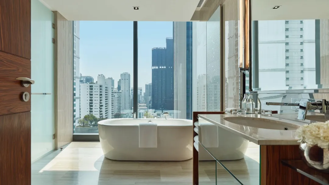 Odysseys Travel - Hyatt Regency Bangkok Sukhumvit - Deluxe Room - Bathroom