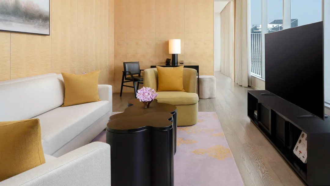 Odysseys Travel - Park Hyatt Bangkok - Park Deluxe Suite - Living Area