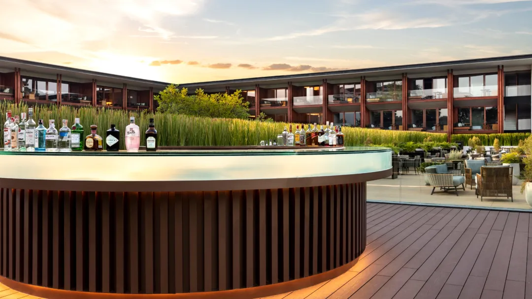 Odysseys Travel - Anantara Chiang Mai Resort - Bubbles - Bar and Terrace