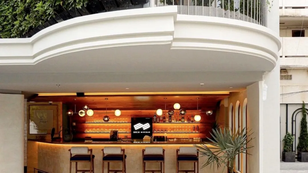 Odysseys Travel - The Salil Hotel Riverside Bangkok - BRIX Minibar - Interior