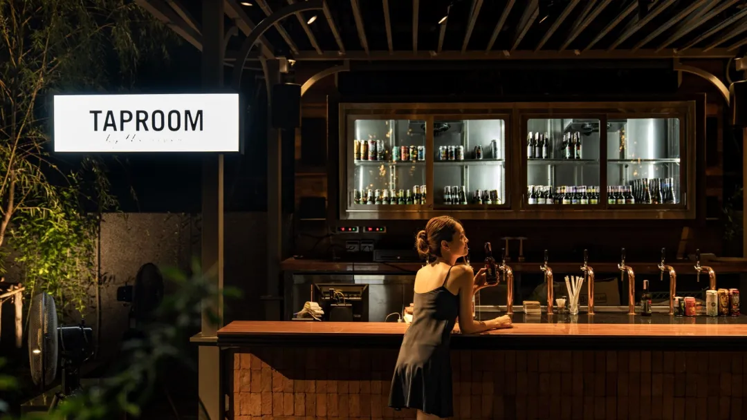 Odysseys Travel - The Salil Hotel Riverside Bangkok - Taproom by the River - Interior