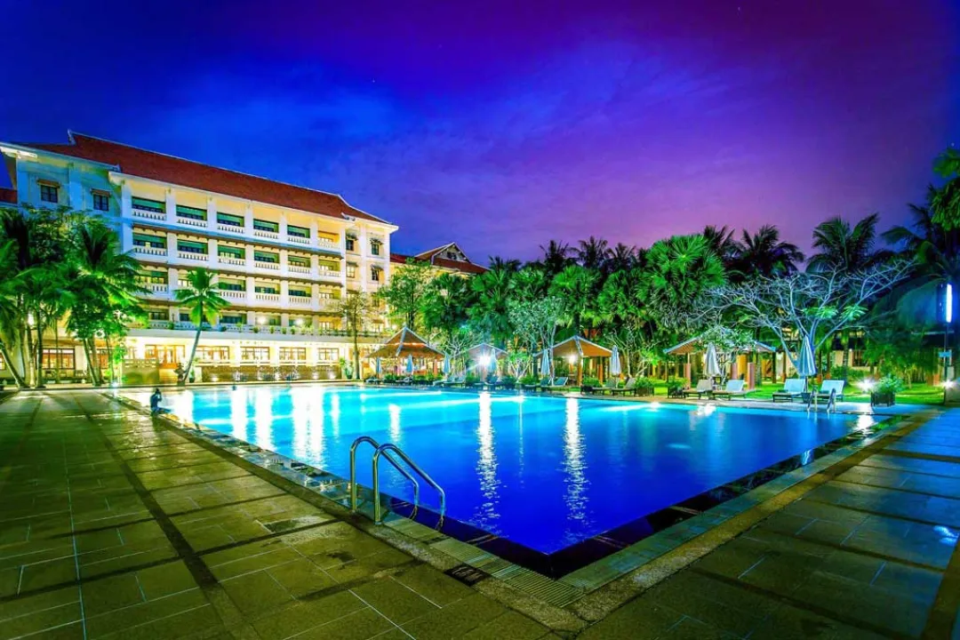 Royal Angkor Resort & Spa - Pool with Resort View at Night
