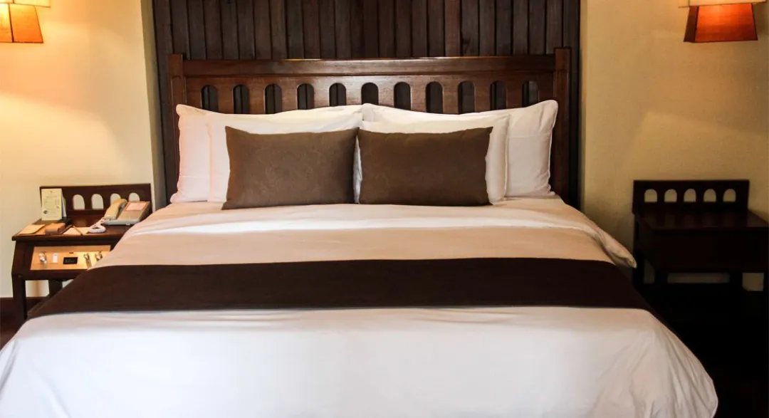 Sakura Rooms - King Bed