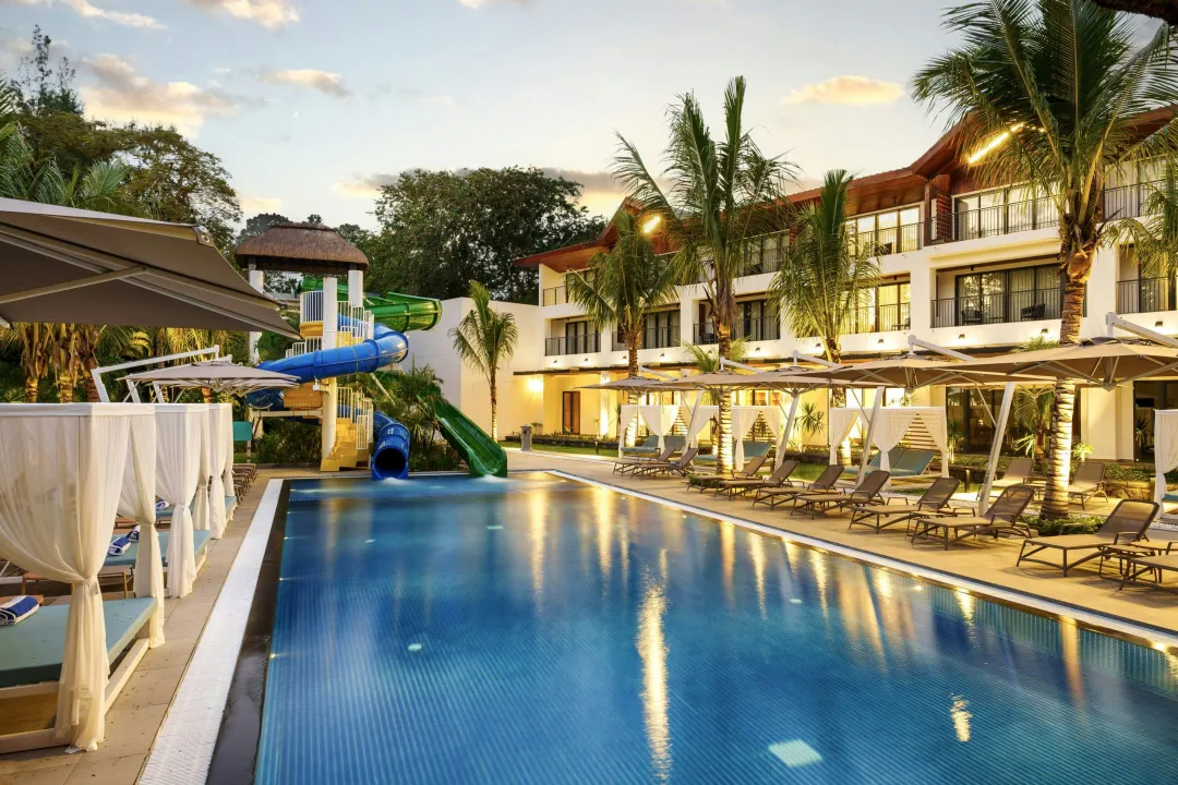 Ocean's Creek Beach Hotel - Pool