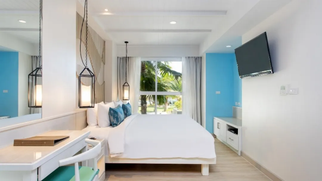 Two Bedroom Teen Suite Pool Access - Bedroom