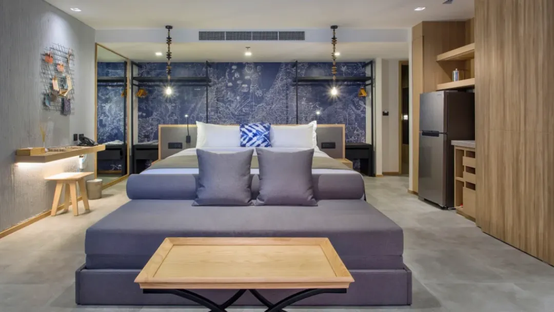 Deluxe Oceanside - Bedroom