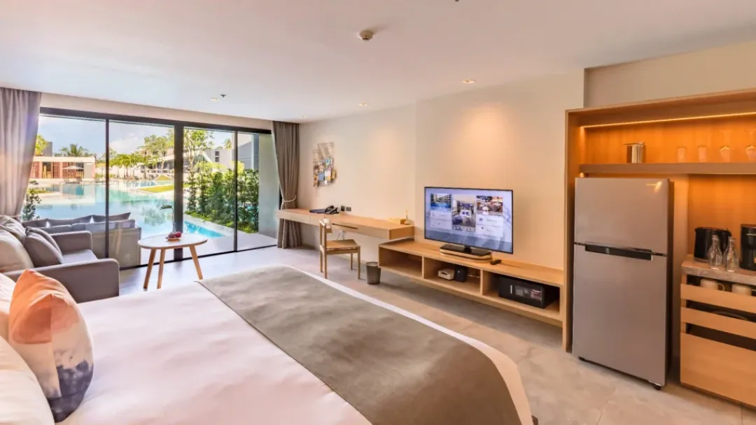 Pool Access Room - Bedroom with View