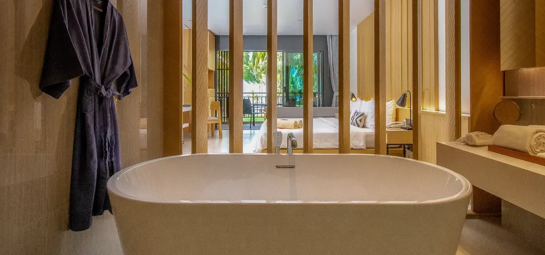 Odysseys Travel - Ramada Plaza Resort Khao Lak - Rooms - Deluxe Oasis - Bathtub
