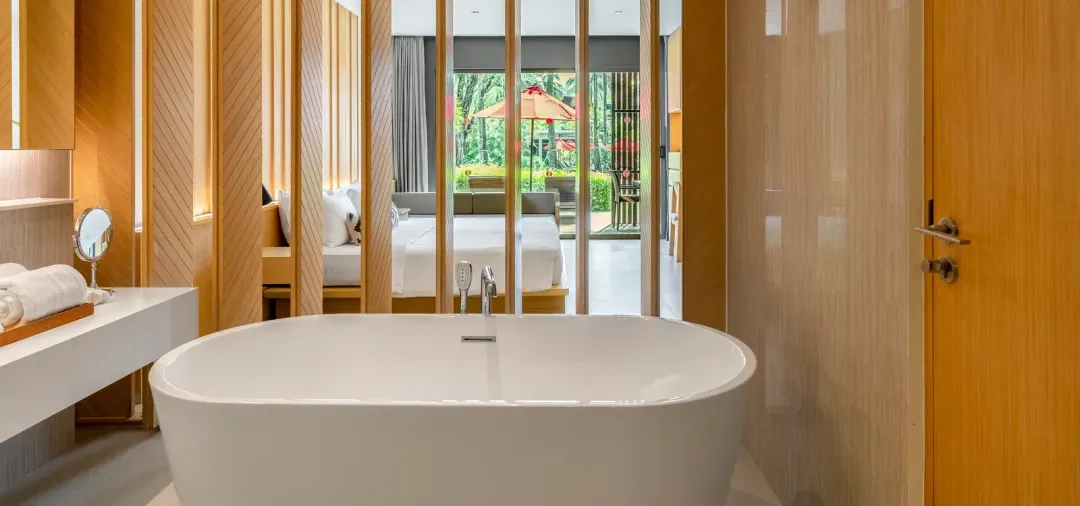 Odysseys Travel - Ramada Resort by Wyndham Khao Lak - Rooms - Deluxe Lanai - Bathtub