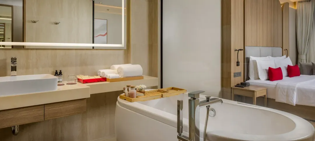Odysseys Travel - Ramada Resort by Wyndham Khao Lak - Rooms - Deluxe Jet Tub - Bathroom