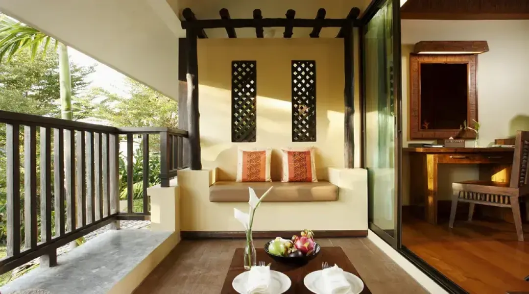 Superior Garden View - Balcony Lounge