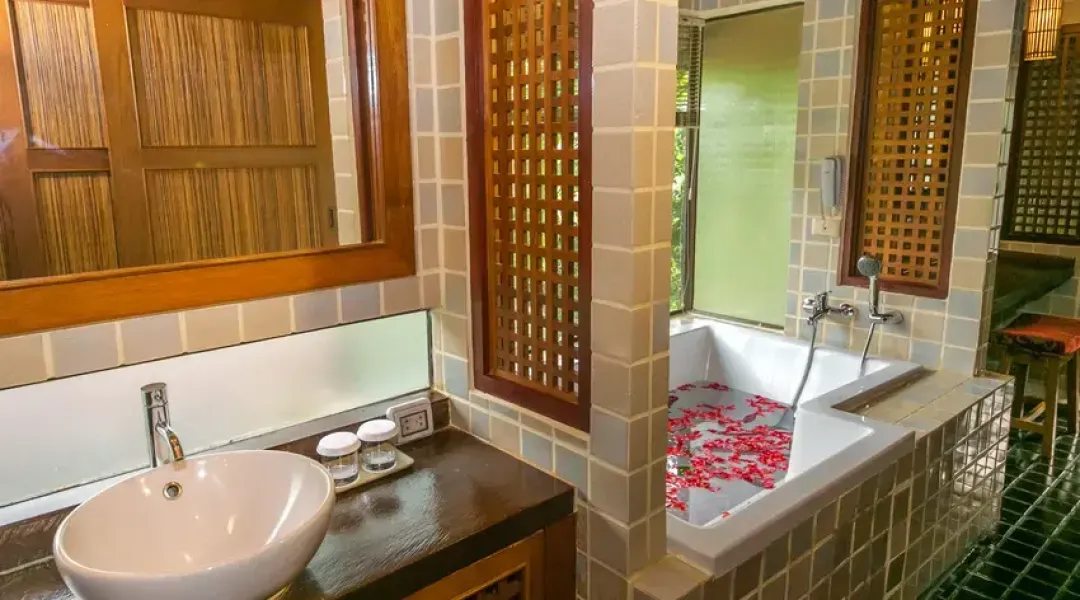 Junior Suite Garden View - Bathroom View