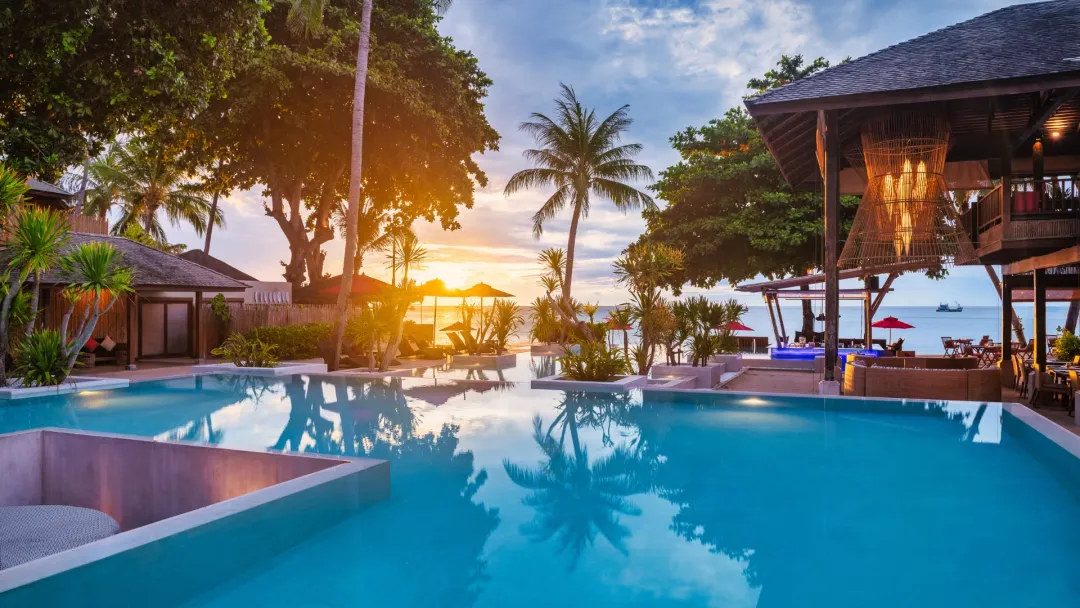 Anantara Rasananda Koh Phangan Villas - Main Pool with Sunrise