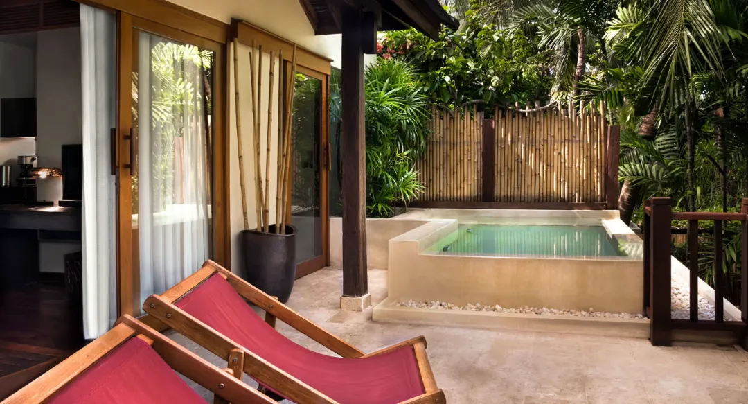 Pool Suite - Pool