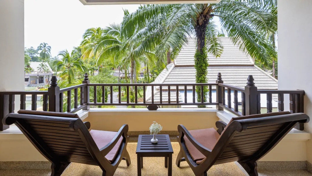 Deluxe Room - Balcony Lounge