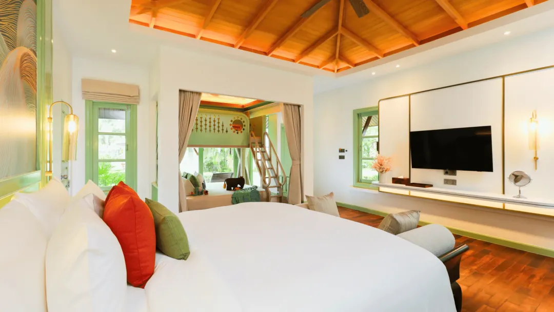 Family Villa  - King Bed View
