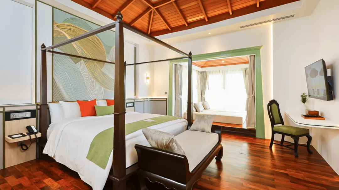 Pool Villa - King Bed View