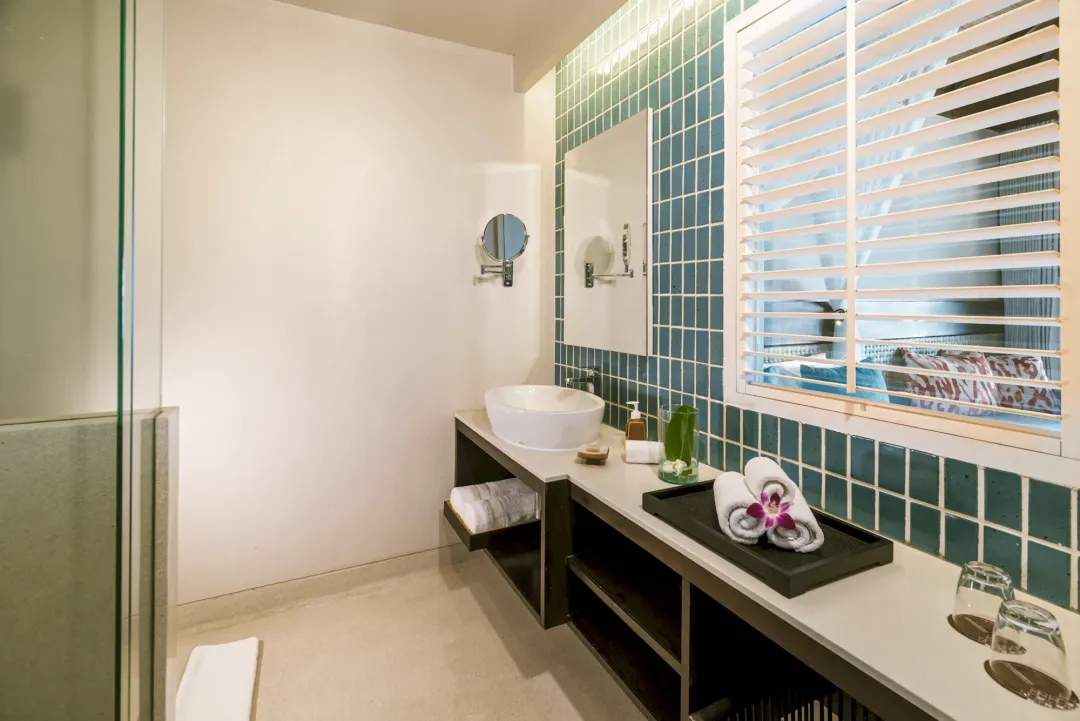 Deluxe Pool Access Room - Bathroom
