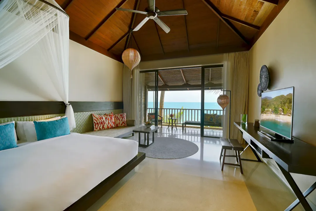 Ocean View Deluxe Room - Bedroom