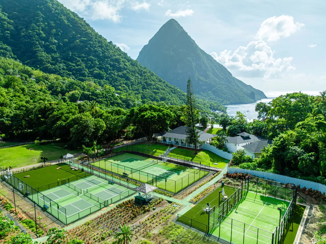 Odysseys Travel - Sugar Beach, A Viceroy Resort  - Tennis Court