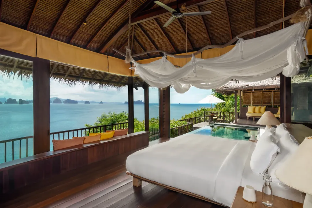 Ocean Panorama Pool Villa - Bedroom View