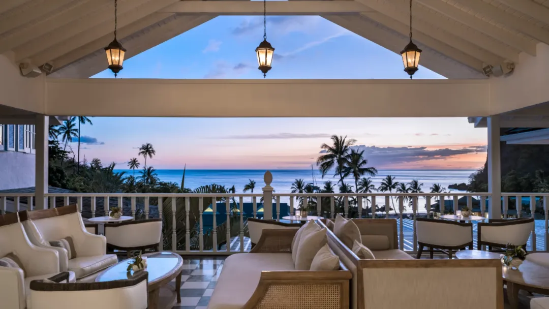 Odysseys Travel - Sugar Beach, A Viceroy Resort  - Restaurants - Saltwood Lounge