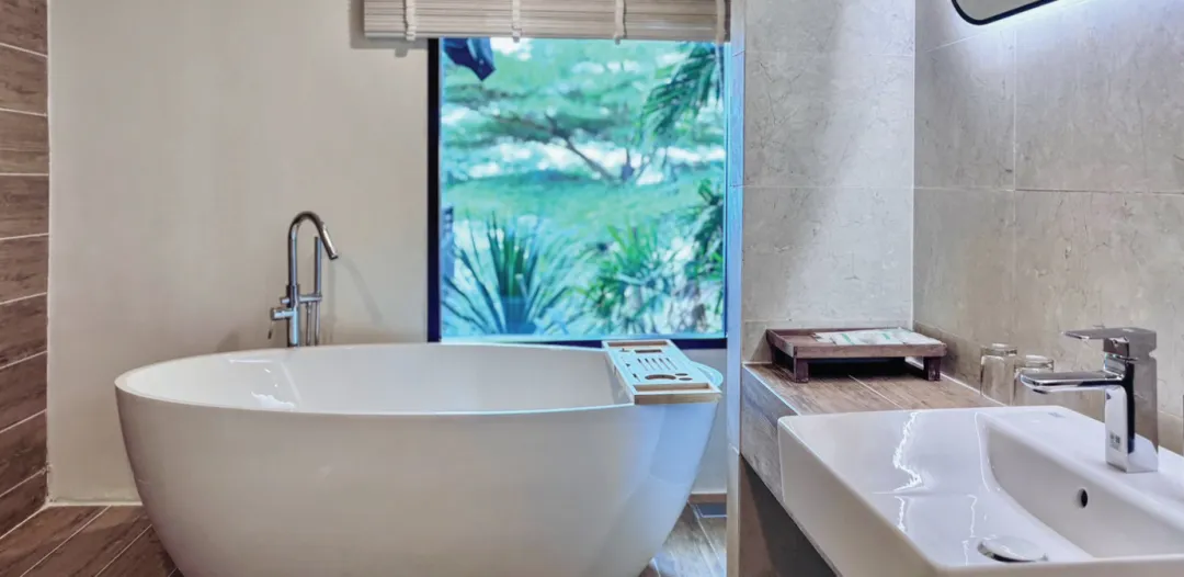 Coral Premier Sea View Studio - Bathroom