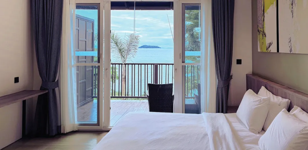Coral Premier Sea View Studio - Bedroom