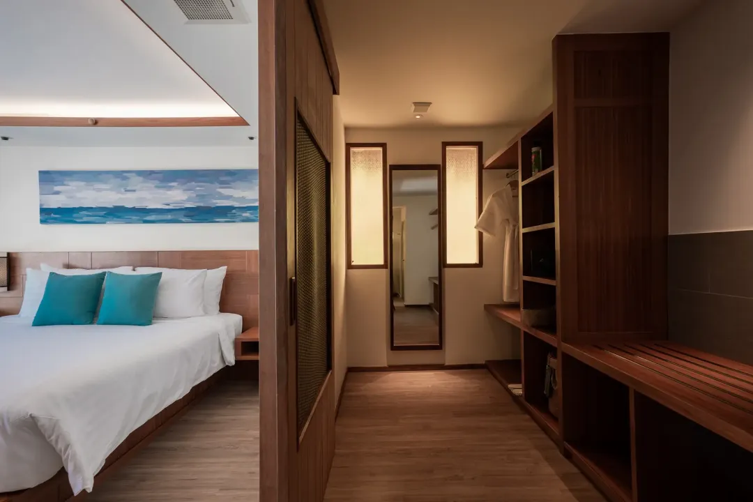 Deluxe Sea View Bungalow - King Bed