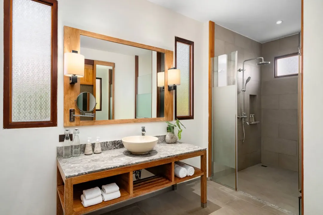 Two Bedroom Family Bungalow - Bathroom