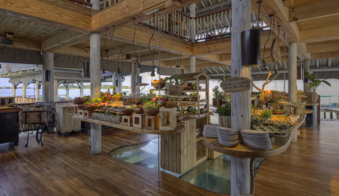 Odysseys Travel - Six Senses Laamu - Restaurants - Longitude