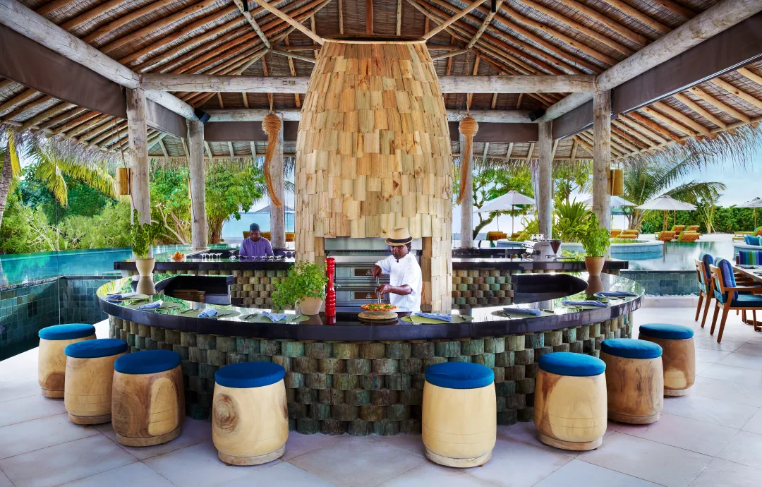 Odysseys Travel - Six Senses Laamu - Restaurants - Sip Sip