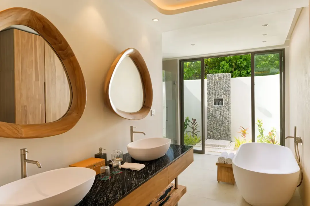 Odysseys Travel - Meyyafushi Maldives - Beach Pool Villa - Bathroom