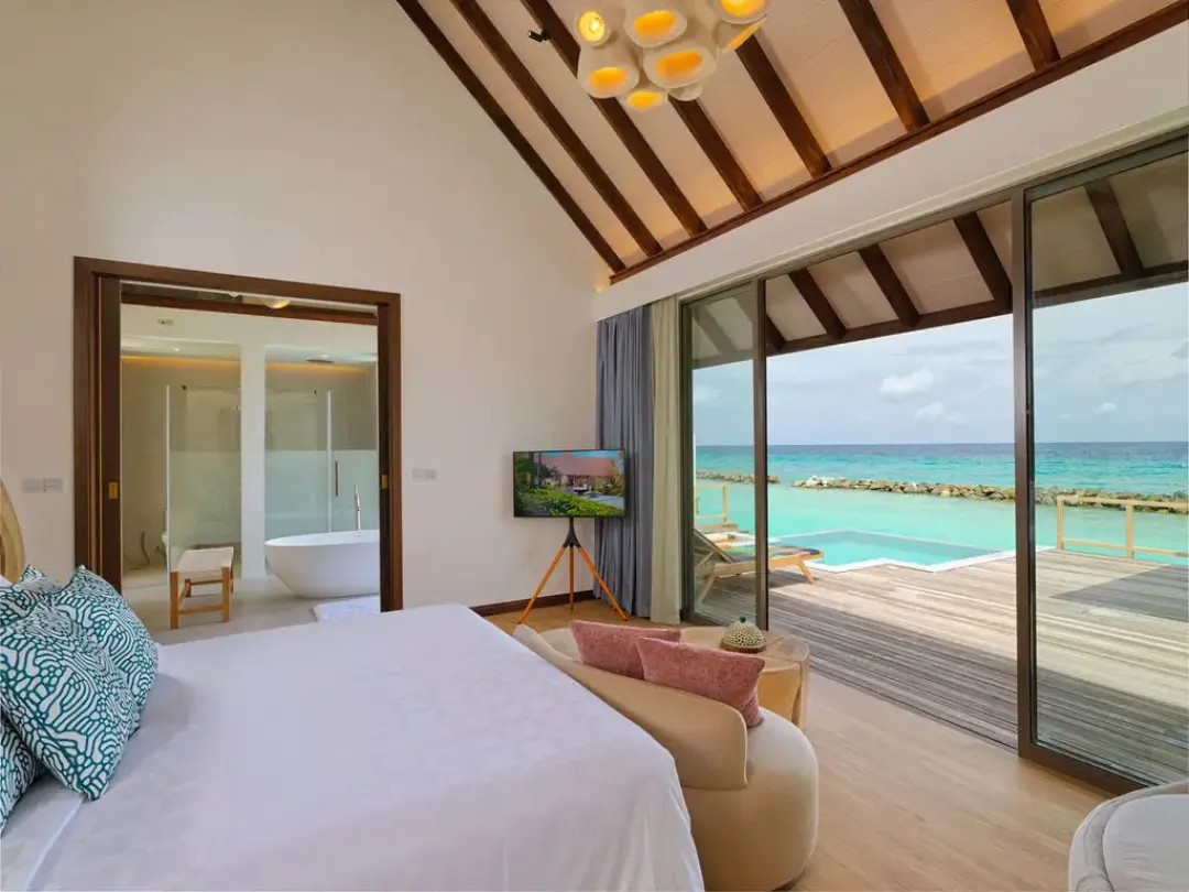 Odysseys Travel - Meyyafushi Maldives - Semi Ocean Pool Villa - 360 Degree View