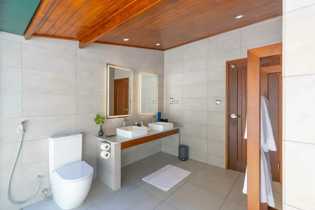 Water Front Villa -Bathroom