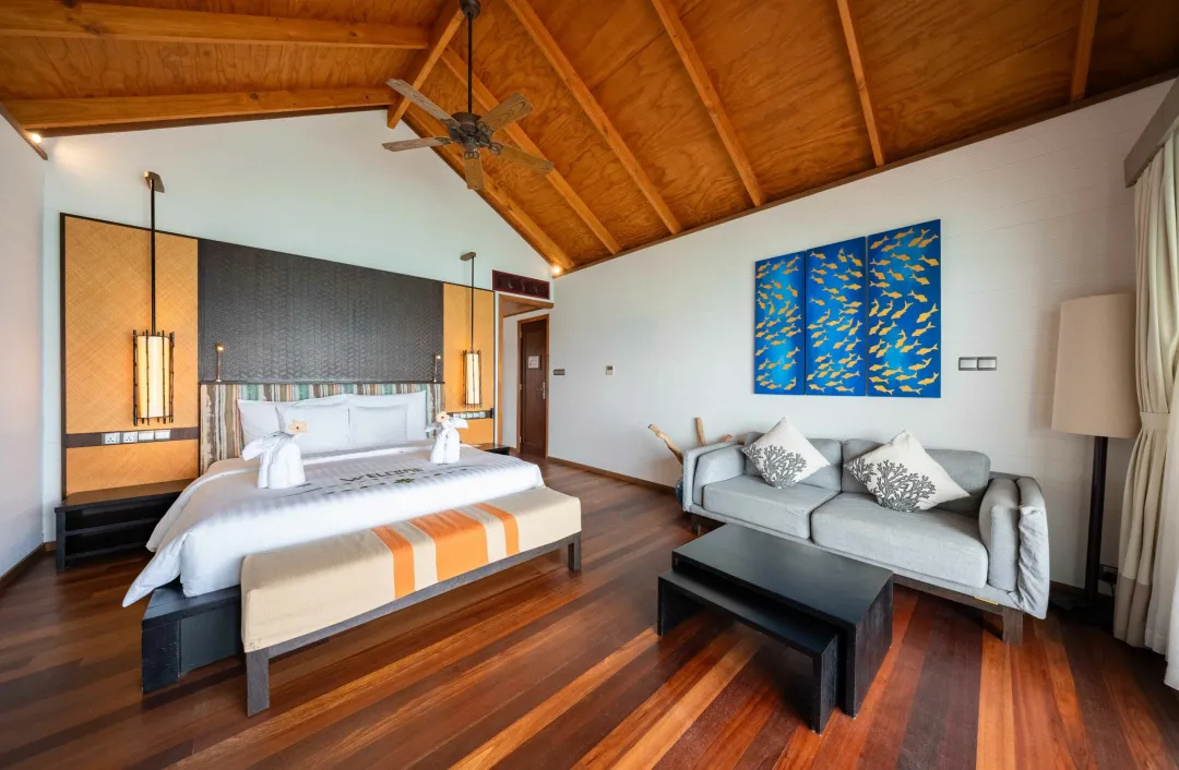 Jacuzzi Water Villa - Bedroom View