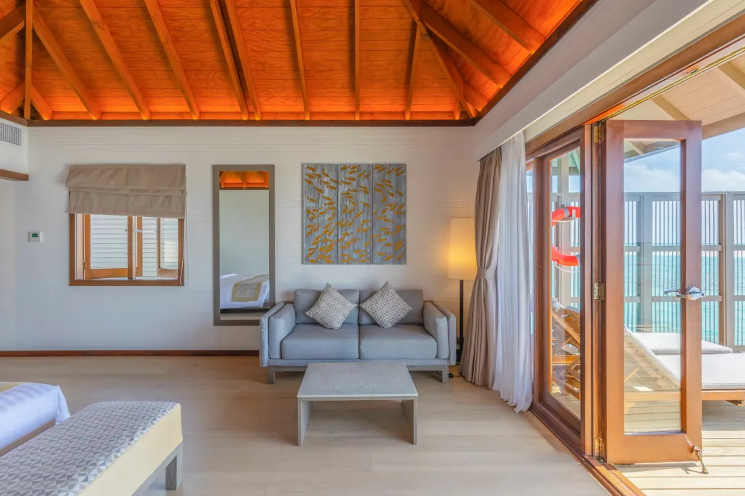 Meeru Ocean Villa - Seating Aeria