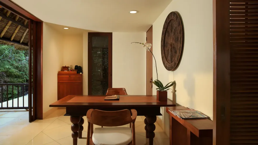 Seaside Suite - Dining Aeria