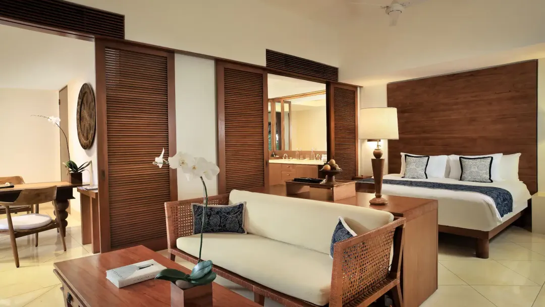 Seaside Suite - King Bed