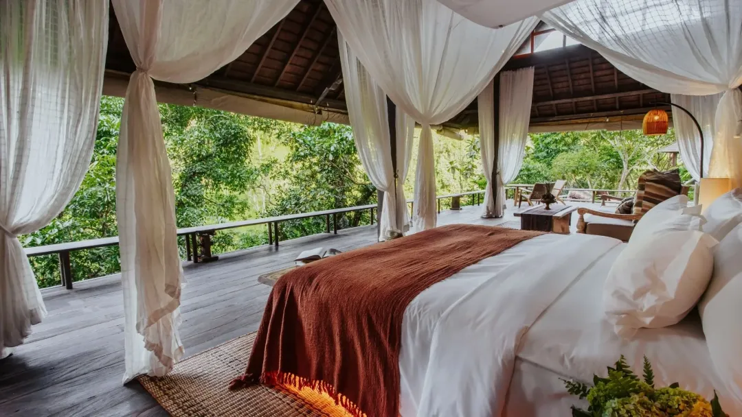 River Valley Pool Bale - King Bed