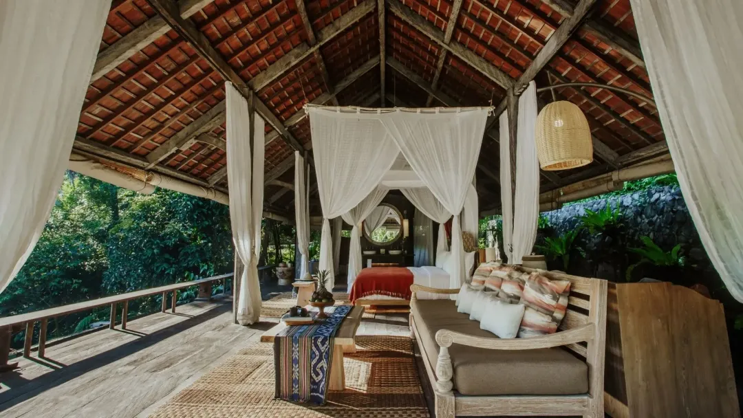 Rainforest Pool Bale - King Bed View