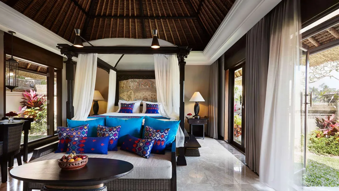Garden Villa - Bedroom with Garden View