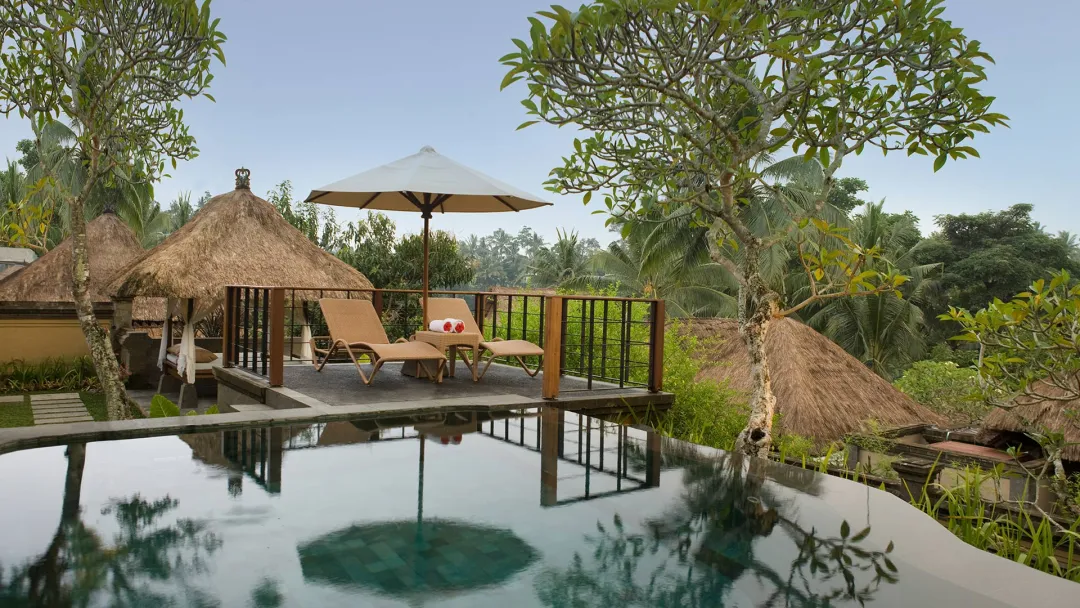 Two Bedroom Garden Pool Villa - Pool Lounge