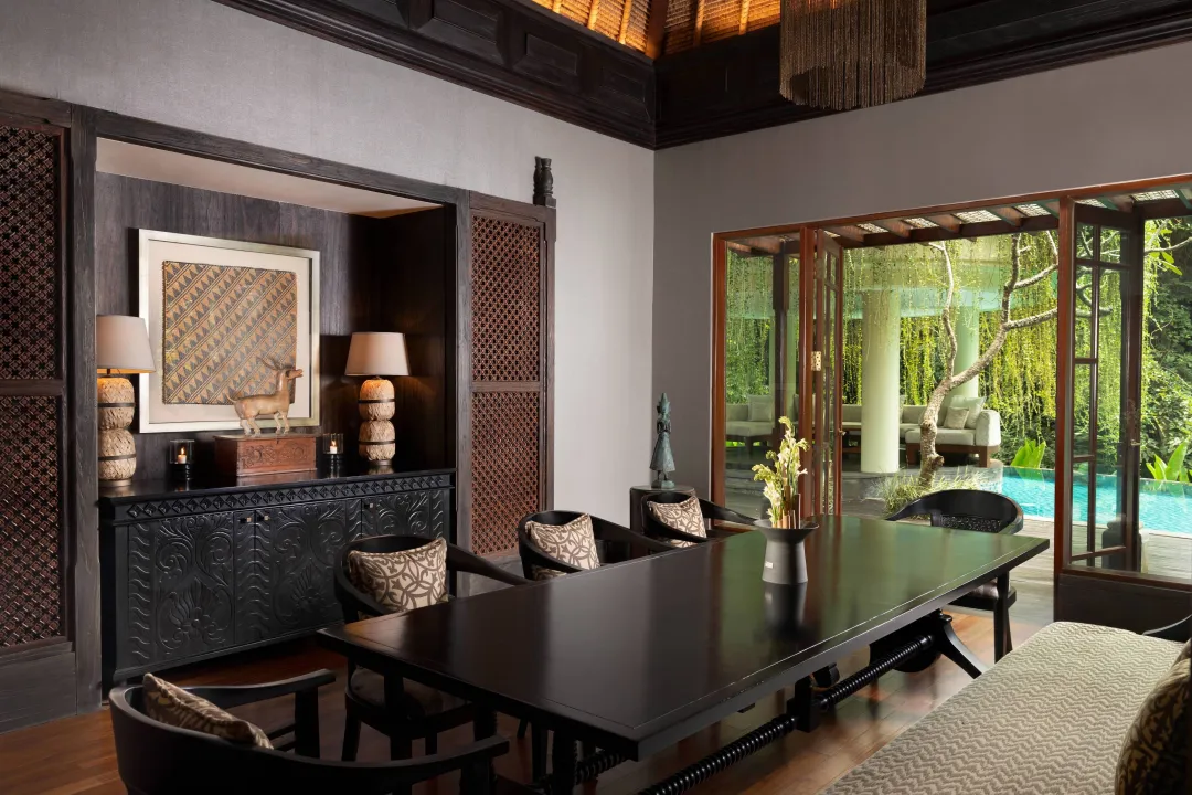 Reserve Pool Villa - Dining Aeria