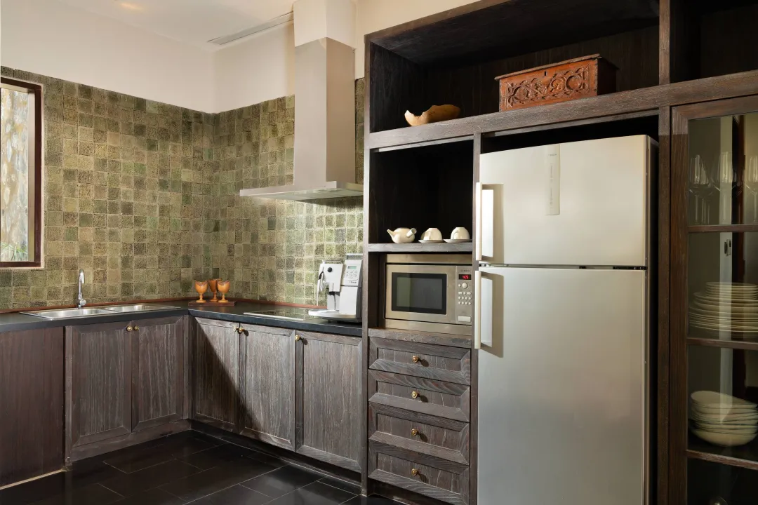 Reserve Pool Villa - Kitchen