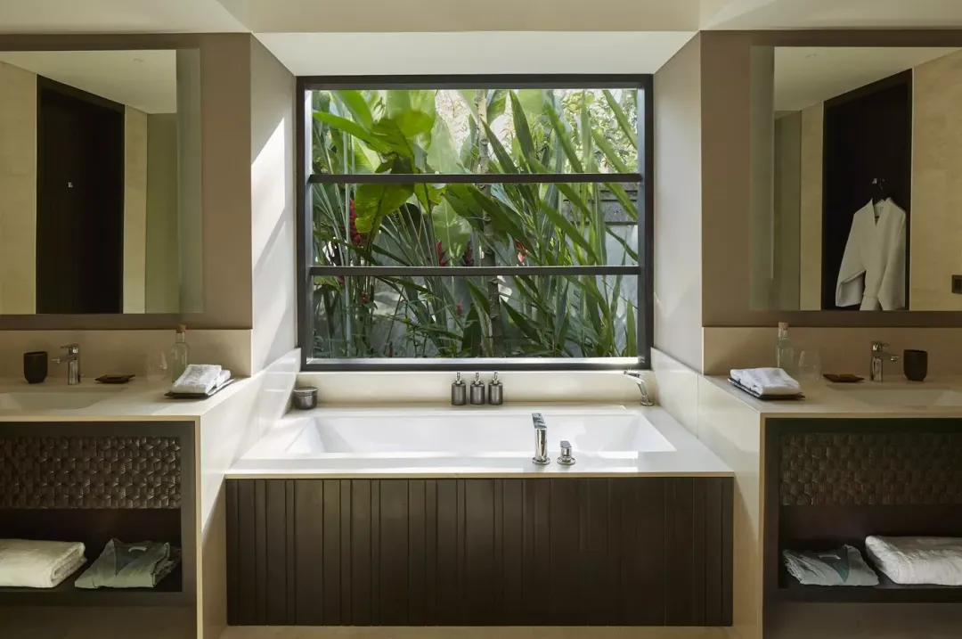 River Pavilion - Bathroom