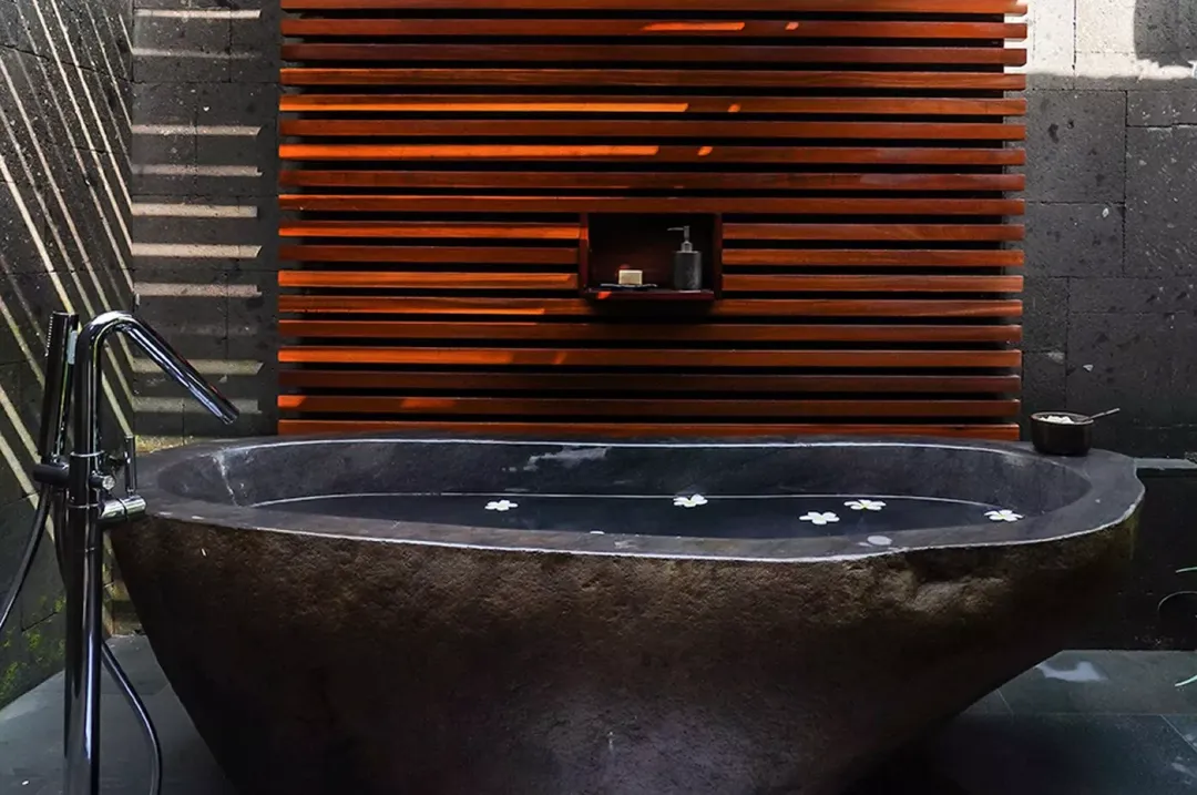 Two Bedroom Pool Villa - Bathtub