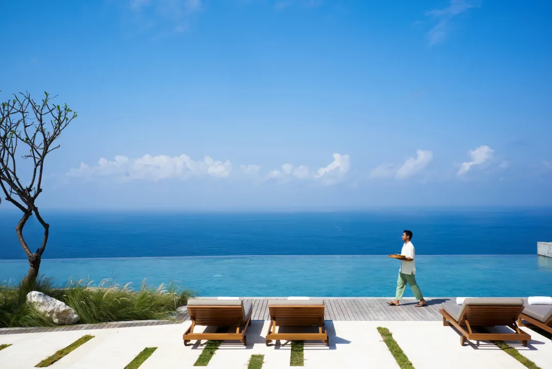 Six Senses Uluwatu, Bali - Main Pool with Sea View